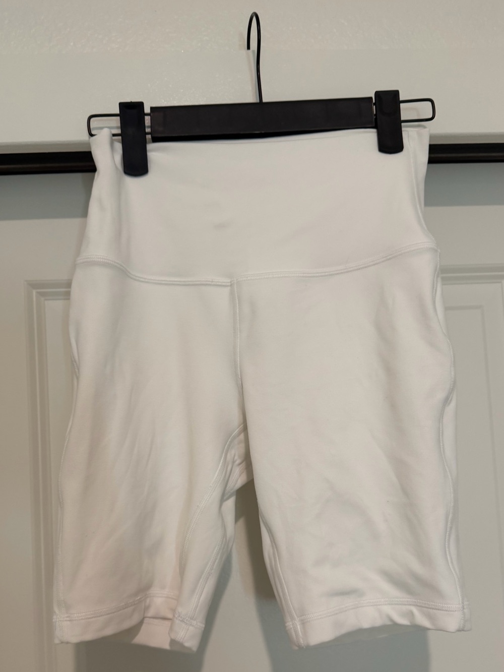 Lululemon White Align Women's High-Waist Bike Yoga Shorts 8 inch